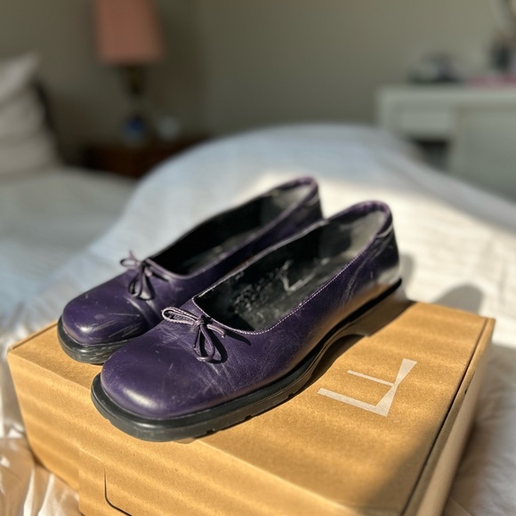 ALDO Vintage Flats 90's Indigo Purple Leather Shoes | Women's Size 7.5 - Picture 3 of 12